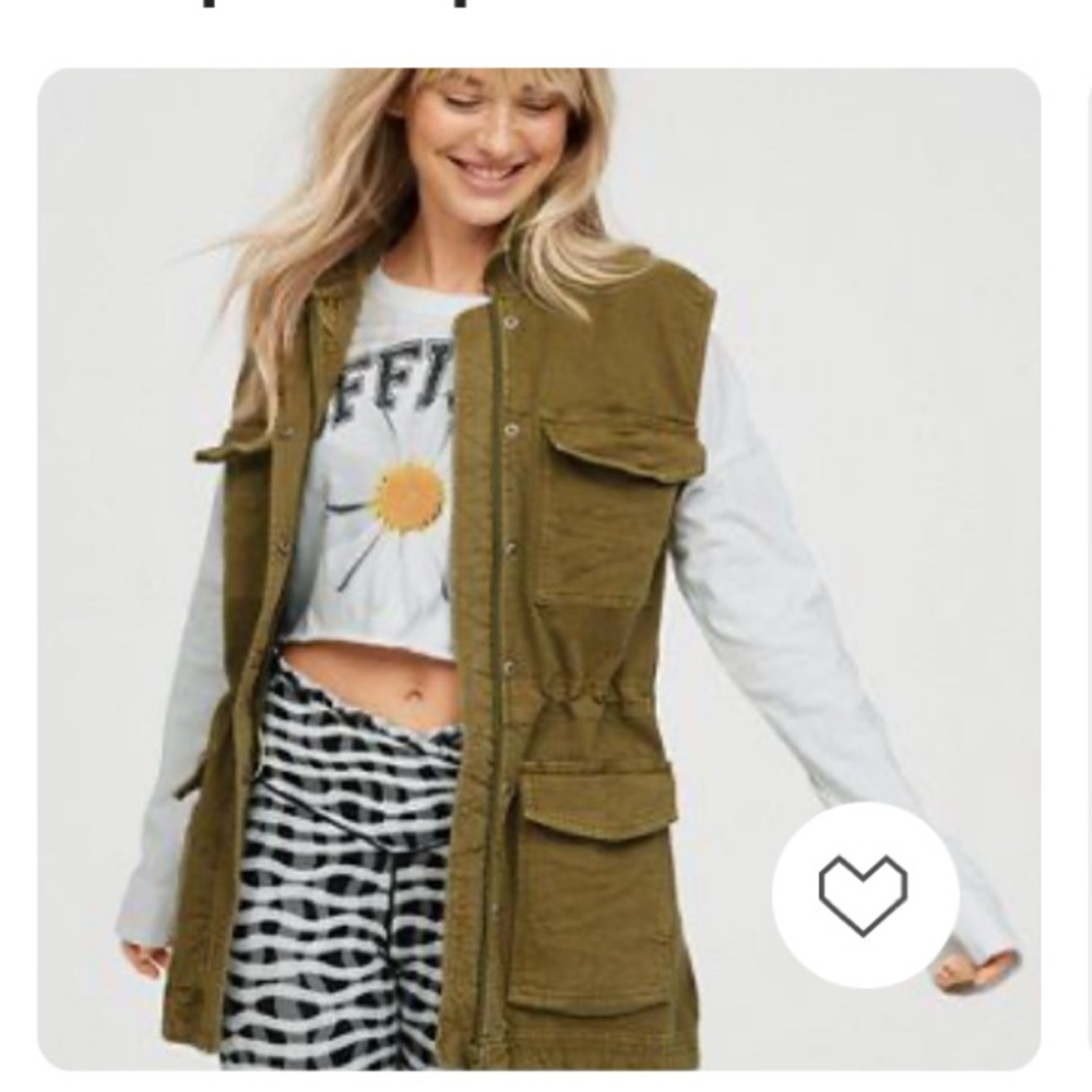 OFFLINE by Aerie Military Utility Cargo Vest